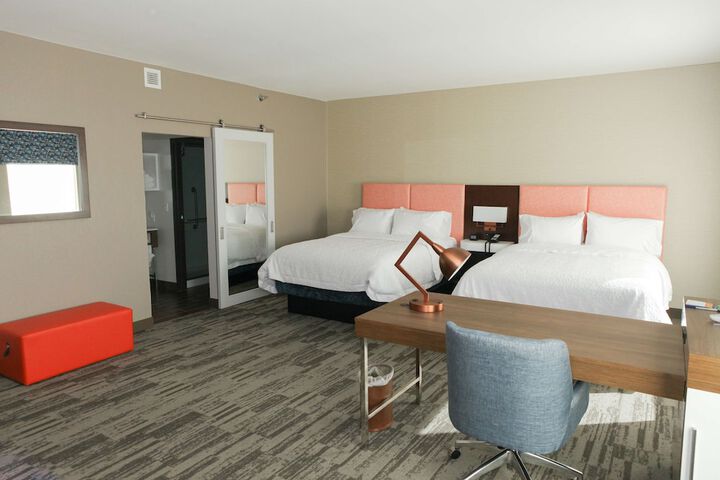 Room 26 of 61