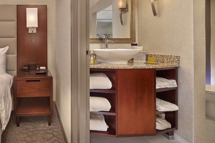 DoubleTree by Hilton Little Rock