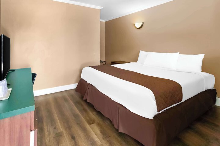 Room 27 of 31
