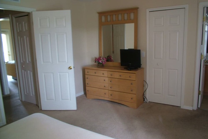 Room 14 of 18