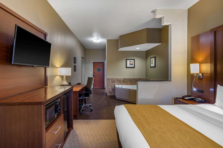 Comfort Suites Marshall