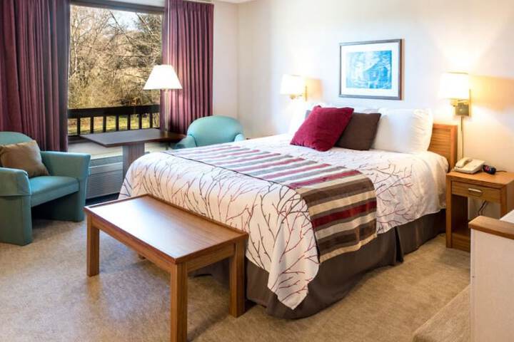 Highland Manor Inn