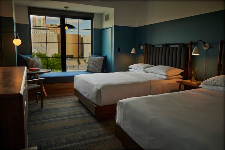 Room 58 of 111