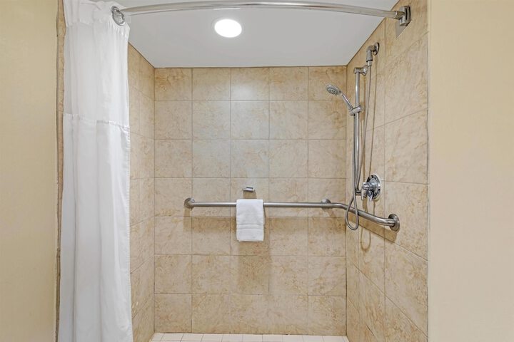 Best Western Plus Madison-Huntsville Hotel