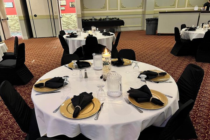 Ballroom/Hall 33 of 54