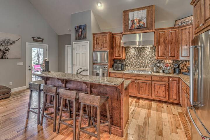 32 Acre Memory Maker by Escape to Blue Ridge