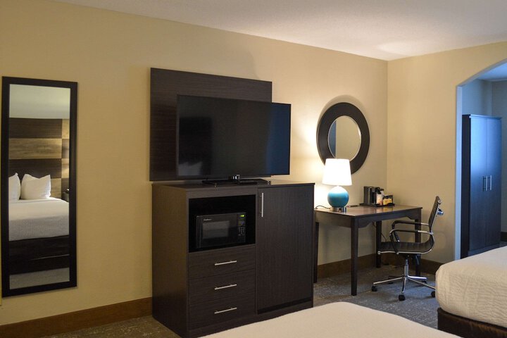 Room 40 of 76