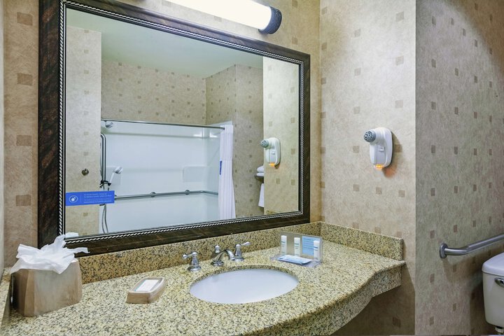 Hampton Inn & Suites Tulsa North / Owasso