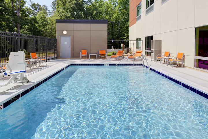 Pool 4 of 26