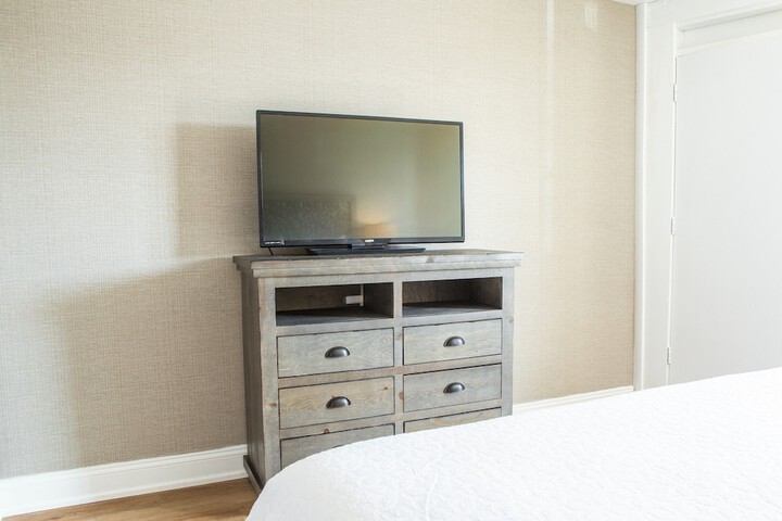 Room 15 of 42