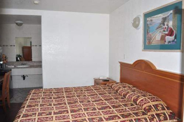 Room 25 of 52