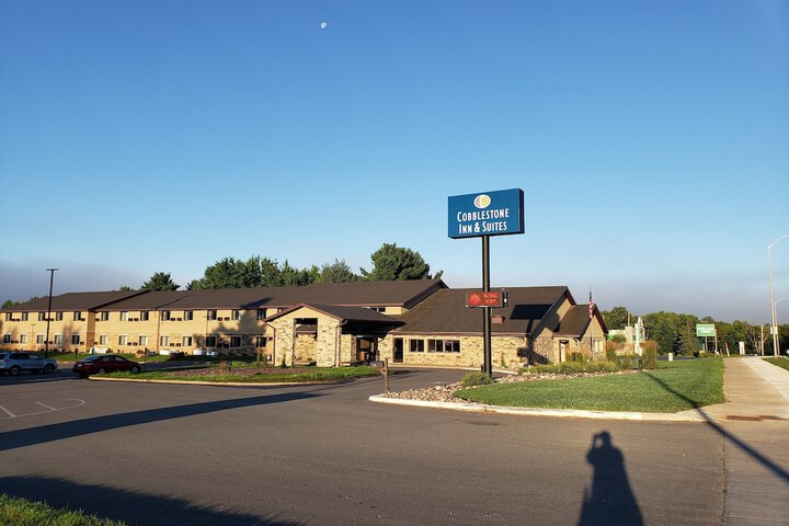 Hotel 2 of 34