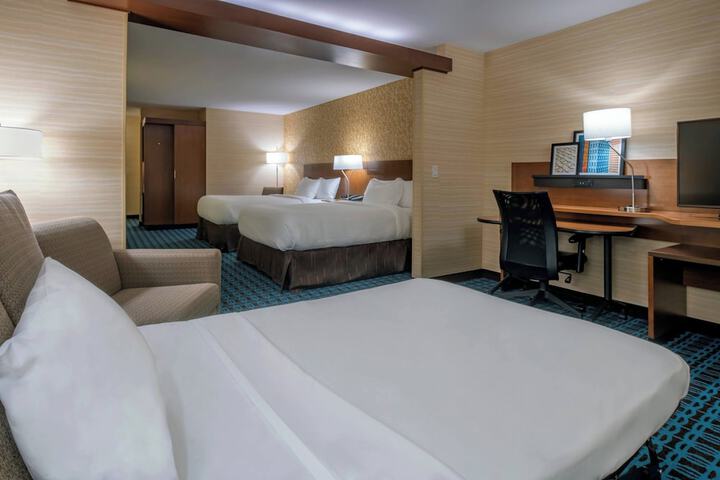 Fairfield Inn & Suites Boston Marlborough / Apex Center
