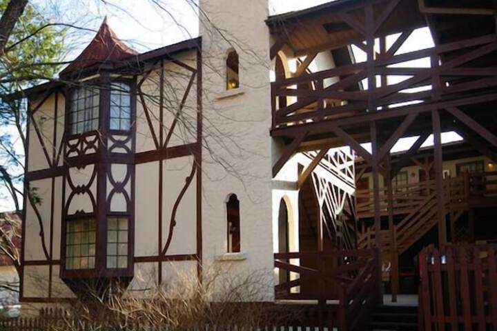Helendorf River Inn Suites & Conference Center