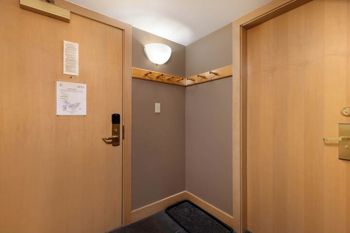 Room 253 of 330