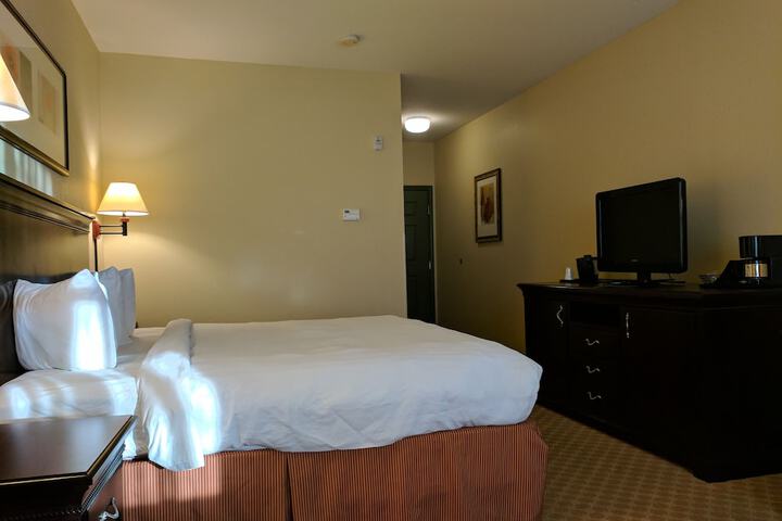 Room 28 of 41