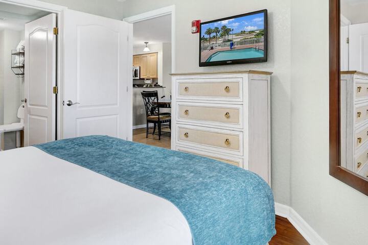 Surf Beach Treasure Island Resort