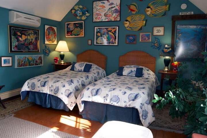 Room 16 of 21