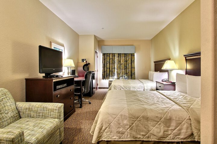 Magnolia Inn & Suites Savannah Airport