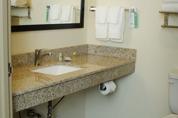 Cobblestone Inn & Suites – Soda Springs