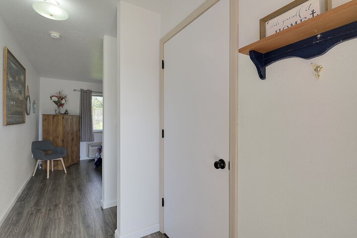 Room 147 of 158