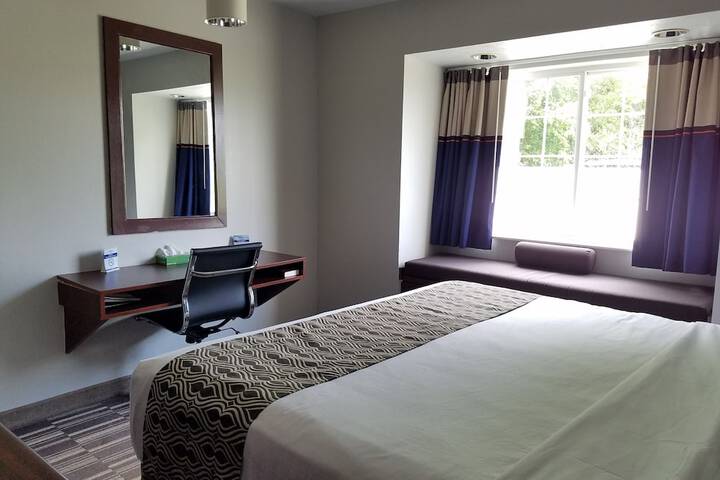 Room 15 of 38