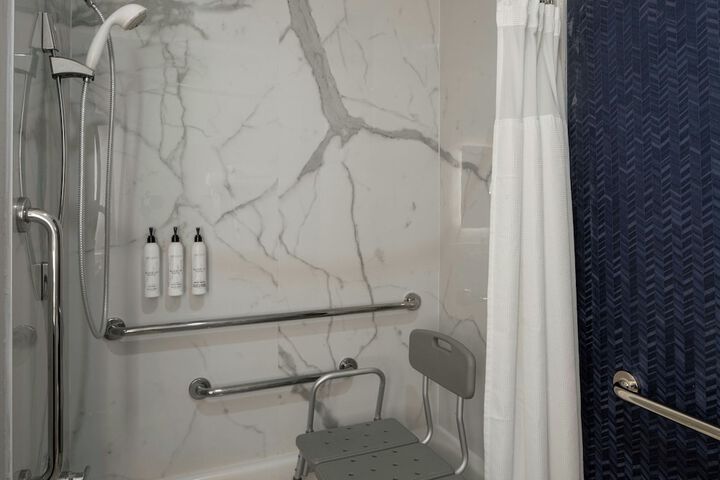 Fairfield Inn & Suites by Marriott Lafayette South
