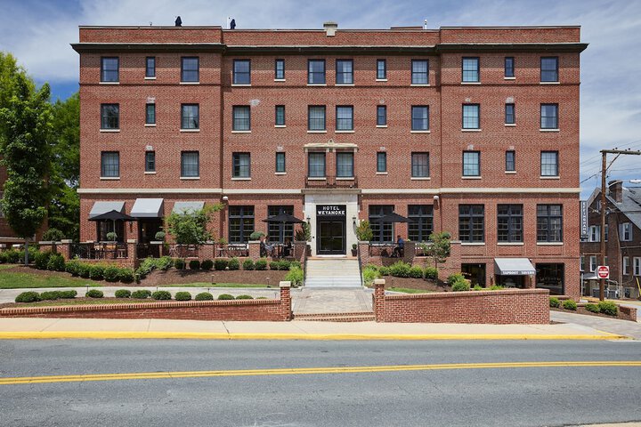 Hotel 5 of 57