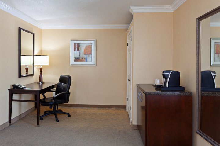 Holiday Inn Hotel & Suites San Mateo-San Francisco SFO by IHG