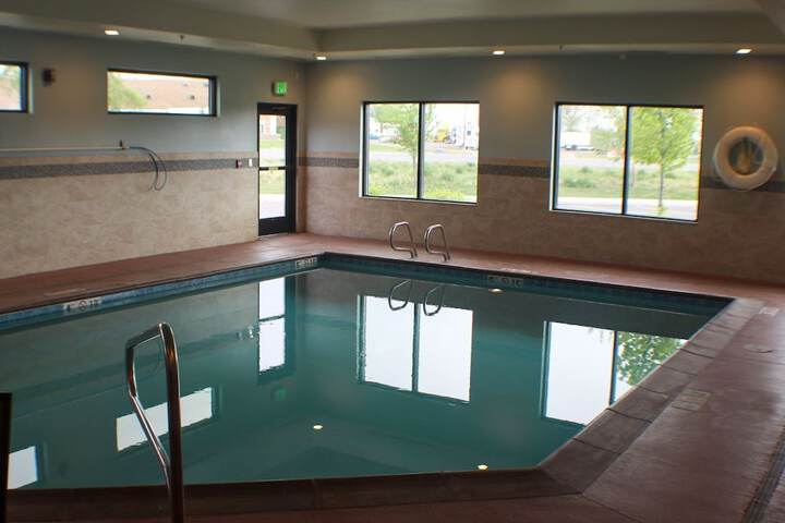 Pool 11 of 61