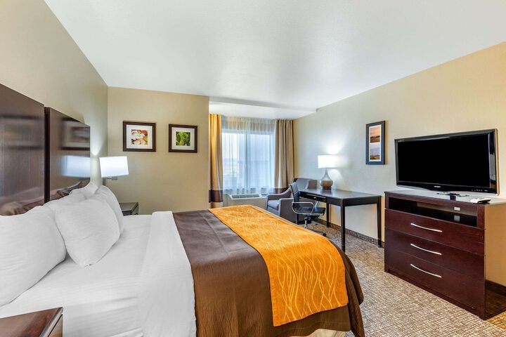 Room 25 of 38
