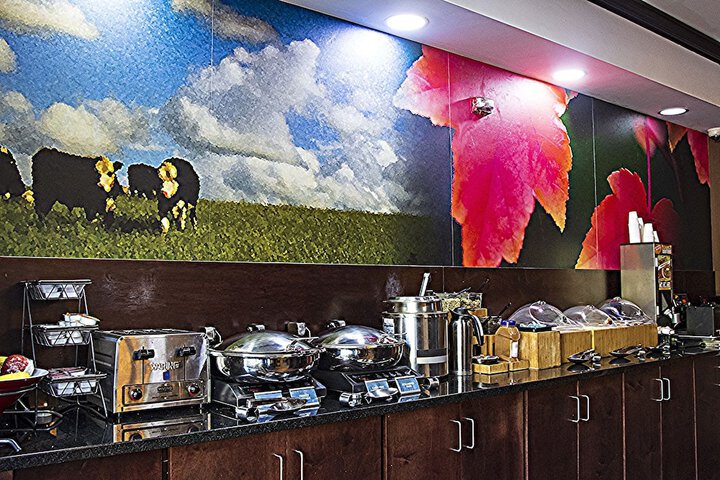 Breakfast/Coffee Service 36 of 40