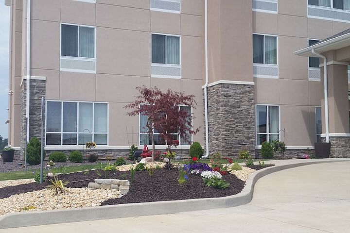 Comfort Inn & Suites Marion I-57