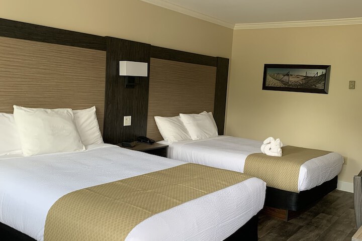 Cairns Motel