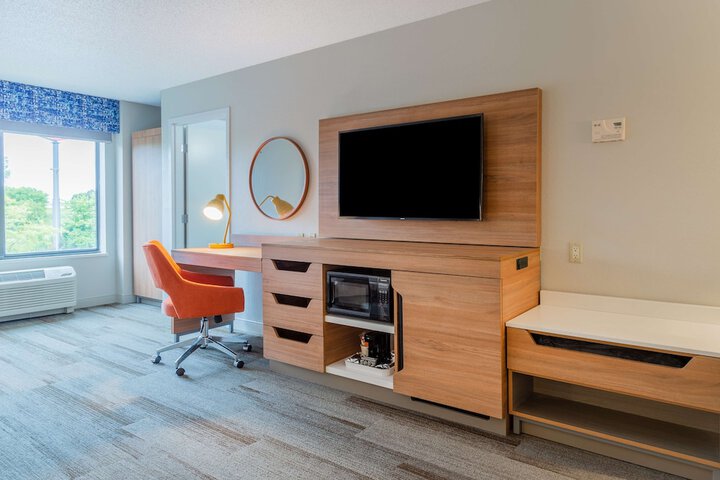 Room 22 of 27