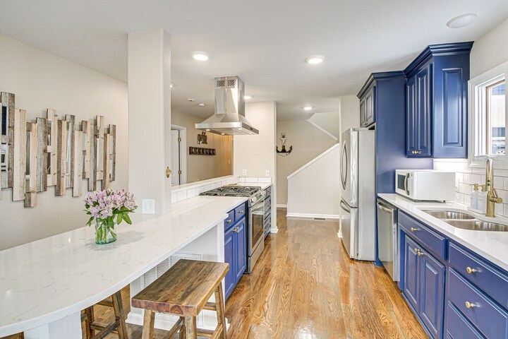 Hot Springs Lakefront Home w / Dock & Water Views!