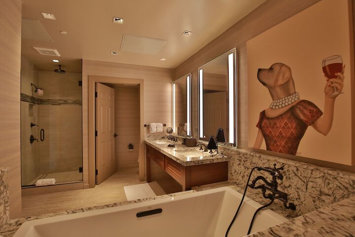 Room 41 of 87