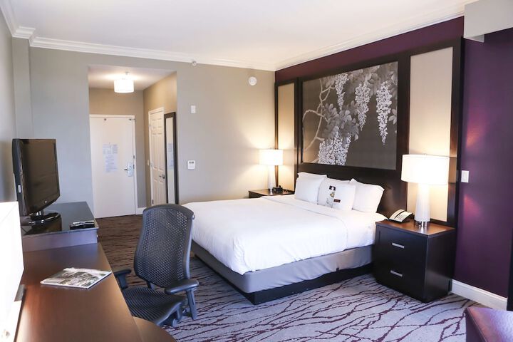 Room 30 of 56
