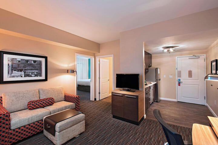 Room 13 of 26