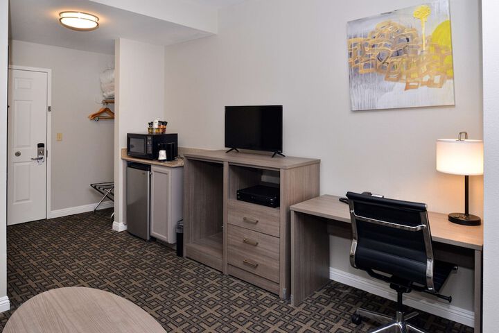 Room 22 of 46