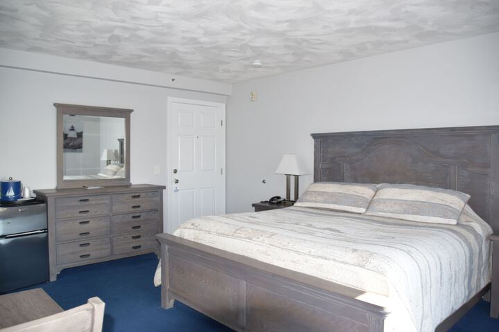 Room 64 of 69