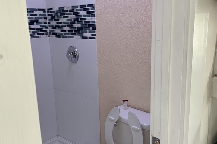 Room 20 of 38