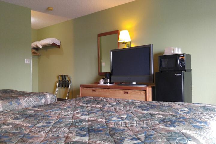 Room 68 of 80