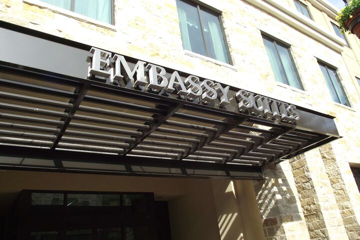 Hotel 4 of 59