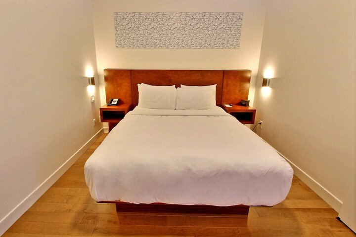 Room 43 of 112