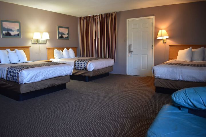 Room 10 of 22