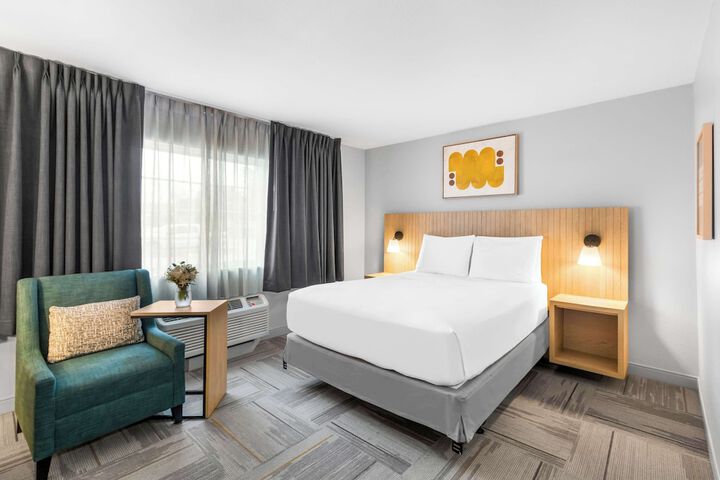 Room 34 of 47