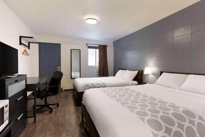 Room 28 of 29