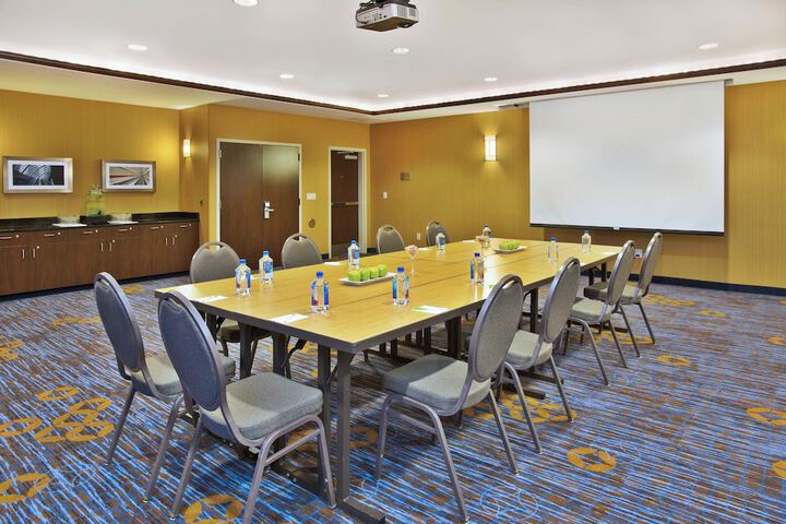 Courtyard by Marriott Madison West Middleton