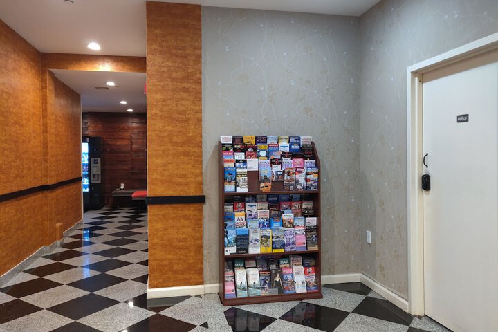 Hotel Key LaGuardia Airport